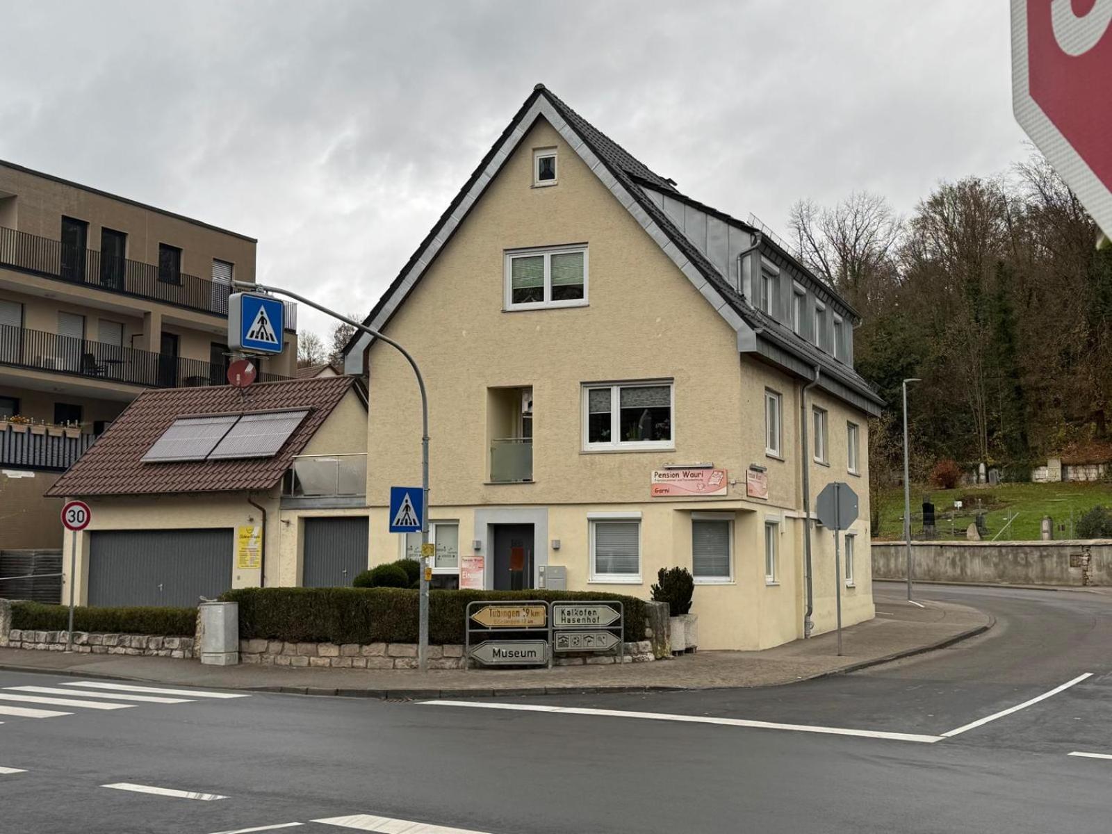 Ferienwohnung "Schwaebische Alb" , Pension Wauri Waldenbuch Eksteriør billede